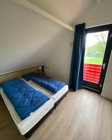 Holiday home Broeckhuys Lakeview Vip Bungalows 6p With Sauna Aan Het Water Met Wijds Uitzicht *