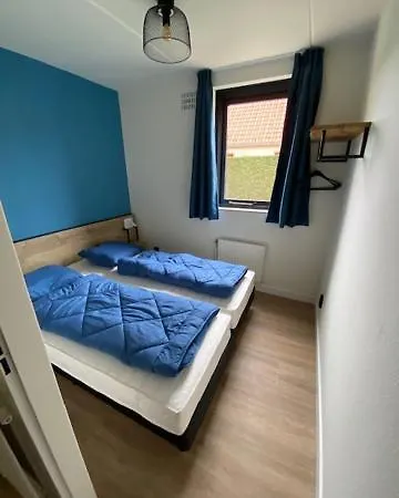 Holiday home Broeckhuys Lakeview Vip Bungalows 6p With Sauna Aan Het Water Met Wijds Uitzicht *