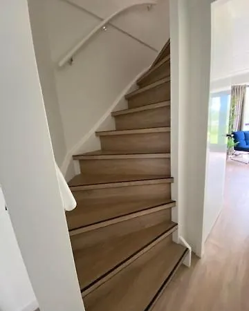 Broeckhuys Lakeview Vip Bungalows 6p With Sauna Aan Het Water Met Wijds Uitzicht Ewijk