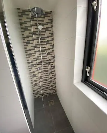 Hotel Broeckhuys Lakeview Vip Bungalows 6p With Sauna Aan Het Water Met Wijds Uitzicht *