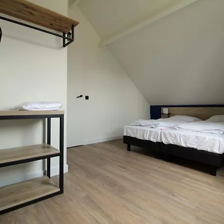 Hotel Broeckhuys Lakeview Vip Bungalows 6p With Sauna Aan Het Water Met Wijds Uitzicht