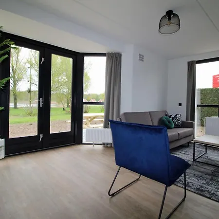 Broeckhuys Lakeview Vip Bungalows 6p With Sauna Aan Het Water Met Wijds Uitzicht