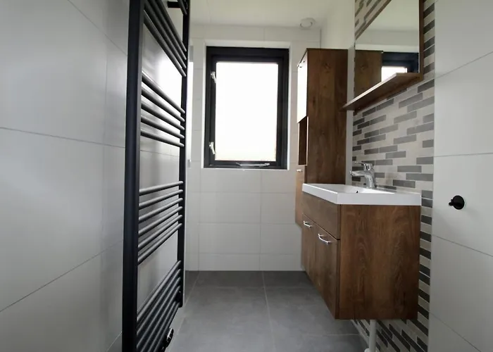 Broeckhuys Lakeview Vip Bungalows 6p With Sauna Aan Het Water Met Wijds Uitzicht Ewijk