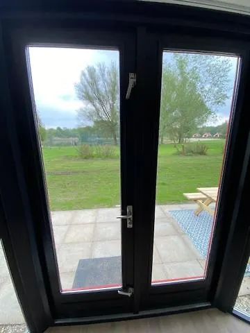 Broeckhuys Lakeview Vip Bungalows 6p With Sauna Aan Het Water Met Wijds Uitzicht 호텔 Ewijk